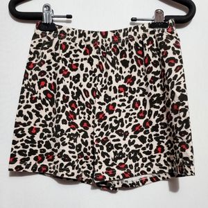 animal print cheetah biker shorts vintage size small  in great condition